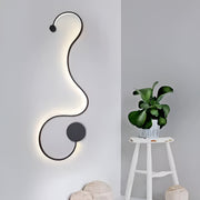 Alkalmazza a LED Delilah 38W dekoratív fény/forró/semleges fém és fekete szilikon