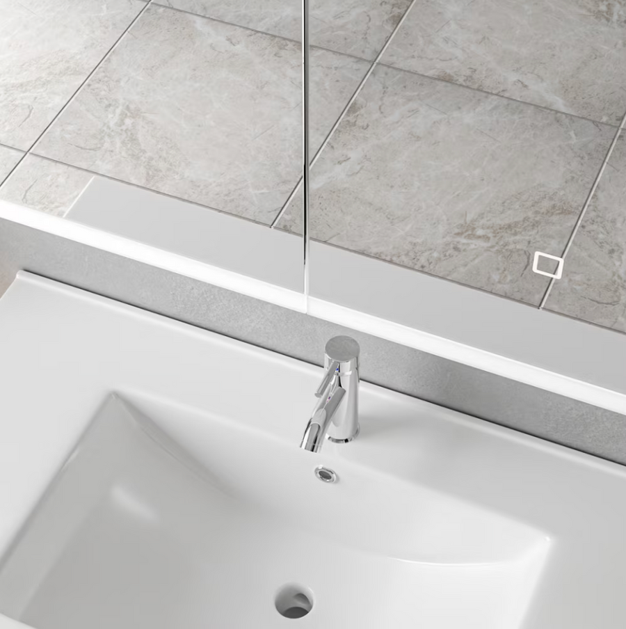 Ingrid szekrény LED tükörrel DBP123 80x70 fehér