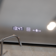 LED -érzékelő mozgásgátló Sofia érzékelő leolvasztási funkcióval, hőmérő 110x75 cm meleg/hideg fény/neutra méretű, fekete kefe keret, marcello funghi kollekció