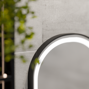 LED tükör Helmut érzékelő páramentesítő rendszer, óra és hőmérséklet 50x90 cm fekete keret szálcsiszolt Marcello Funghi