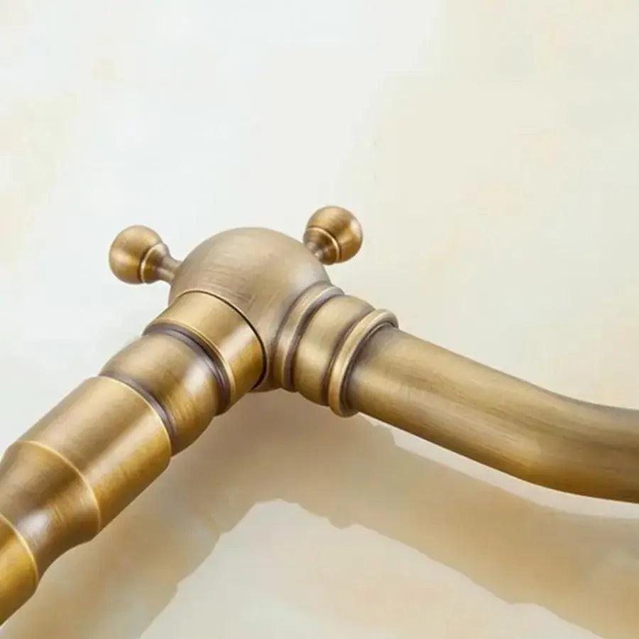 Konyhai akkumulátor hattyúnyakkal, egészségügyi sárgaréz, antik arany, OD/2047