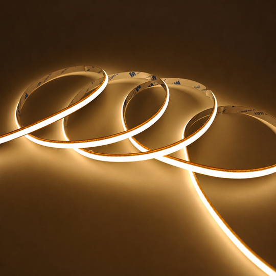 LED szalag 53W/10M, IP21, szélesség 0,8 cm, meleg fény, 3000K, fehér