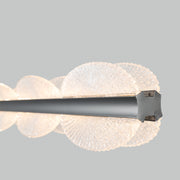 Függesztett LED-csillár távirányítóval ISOTTA 105W, hideg/meleg/semleges fény 3000K/4000K/6000K, szabályozható, állítható magasságú, fekete és ezüst, fém és kristály