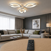 LT230_3WH — LT230_3WH - 2. REMOTE SHOW.jpg