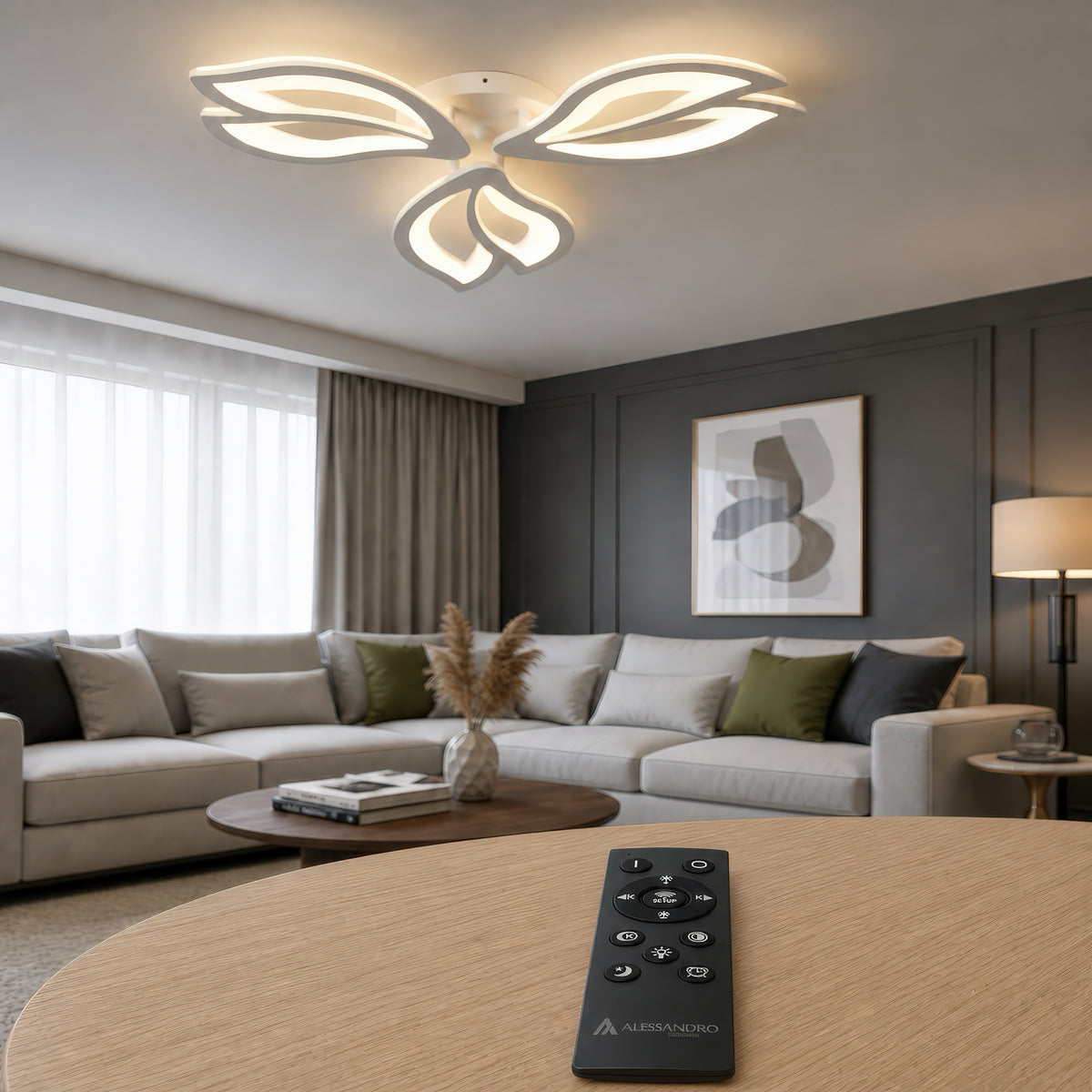 LT230_3WH — LT230_3WH - 2. REMOTE SHOW.jpg