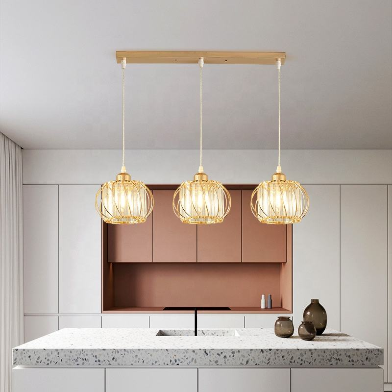 Modern klasszikus csillár, felfüggesztett, Monica, 3 X E27, arany, fém és üveg, állítható magasságú klasszikus csillárok alapértelmezett cím Alessandro Design