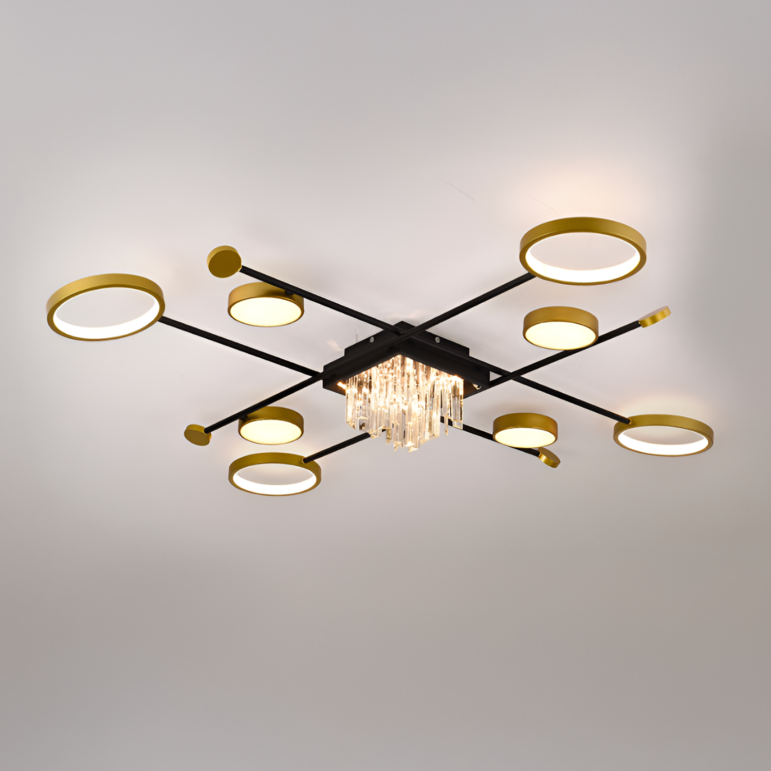 LED csillár távirányítóval és kristály GUIDA 46W, 8 elem, hideg/meleg/semleges fény, szabályozható, fekete arany LED csillárok távirányítóval Alapértelmezett cím Alessandro Design