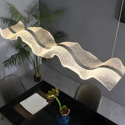 LED csillár távirányítóval, felfüggesztett AMI 63W, lineáris, hideg/meleg/semleges fény, fehér, állítható magasságú