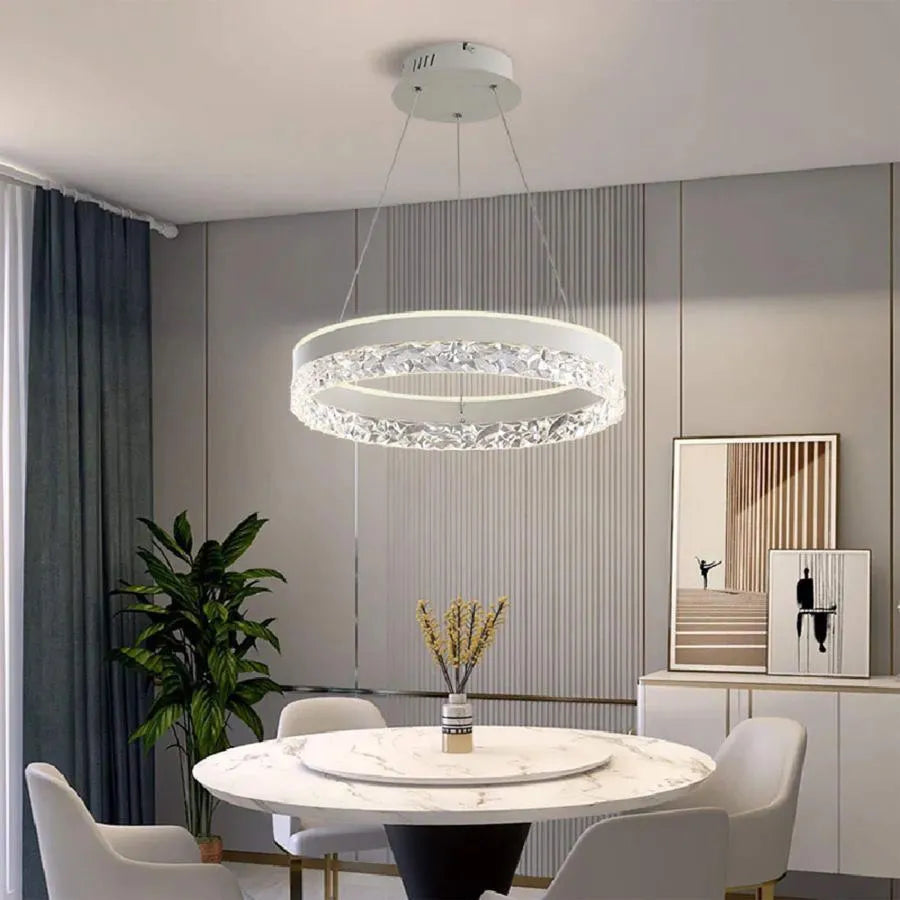 A LED -csillárot 124W -os bátor távirányítóval felfüggesztették, hideg/forró/semleges fény, instabil, fehér, állítható magasság