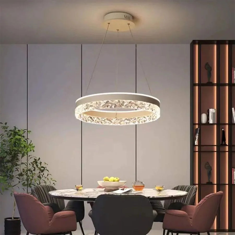 A LED -csillárot 124W -os bátor távirányítóval felfüggesztették, hideg/forró/semleges fény, instabil, fehér, állítható magasság